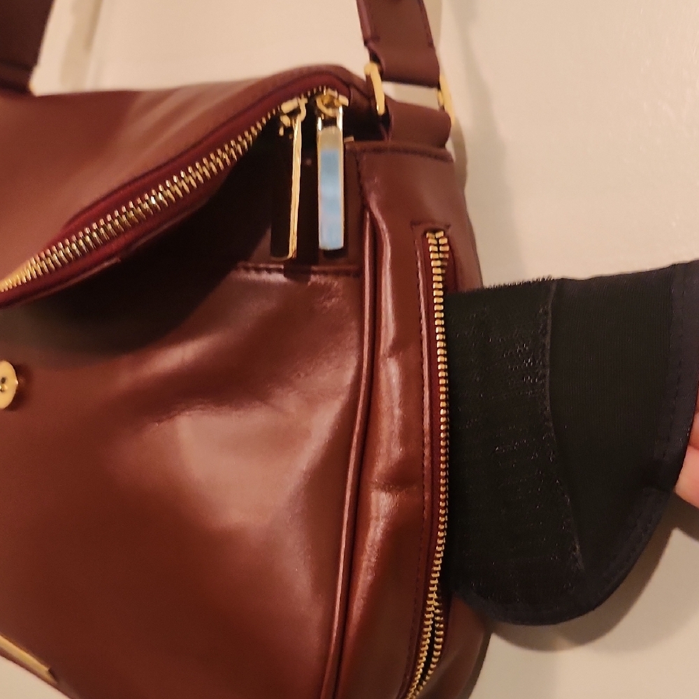 Beau + Arrow Charley Hobo - Picture 7 of 13